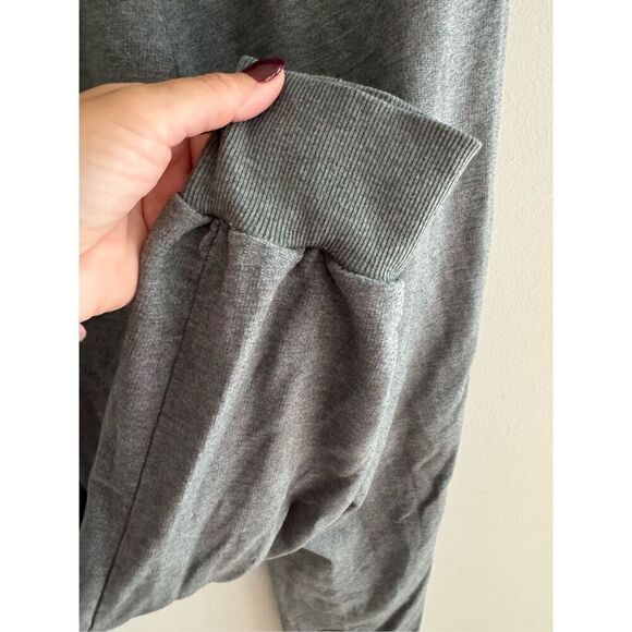 Gymshark Dark Gray Knit Jogger Pants, Size XS - Picture 7 of 8